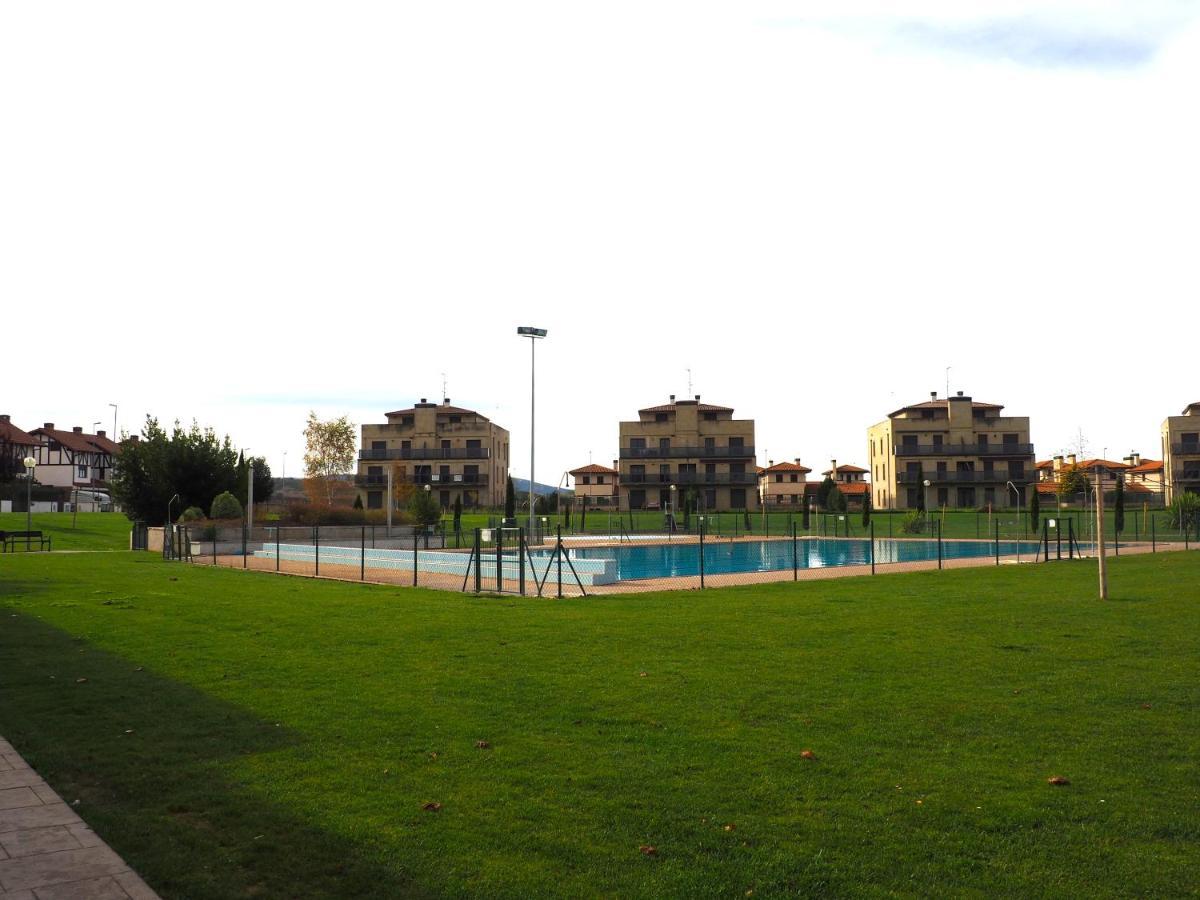 Apartamento Golf Buenas Vistas Cirueña Buitenkant foto